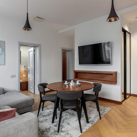 Roze Brivzemnieka Apartments Liepāja Exterior foto